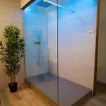 La Interdite Jacuzzi, Sauna & Piece Secrete * Νανσύ