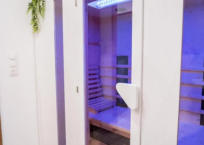 Lägenhet La Interdite Jacuzzi, Sauna & Piece Secrete Nancy