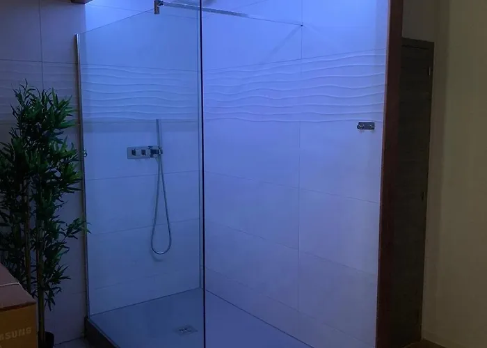 La Interdite Jacuzzi, Sauna & Piece Secrete Nancy