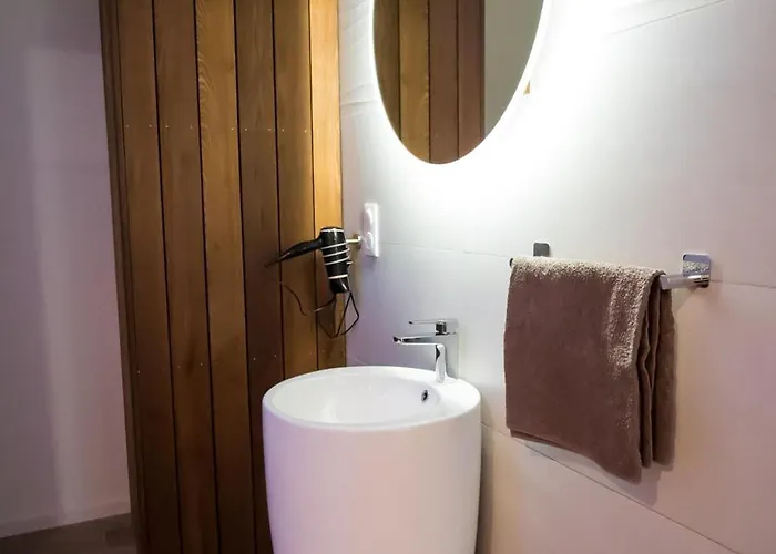 La Interdite Jacuzzi, Sauna & Piece Secrete Apartamento